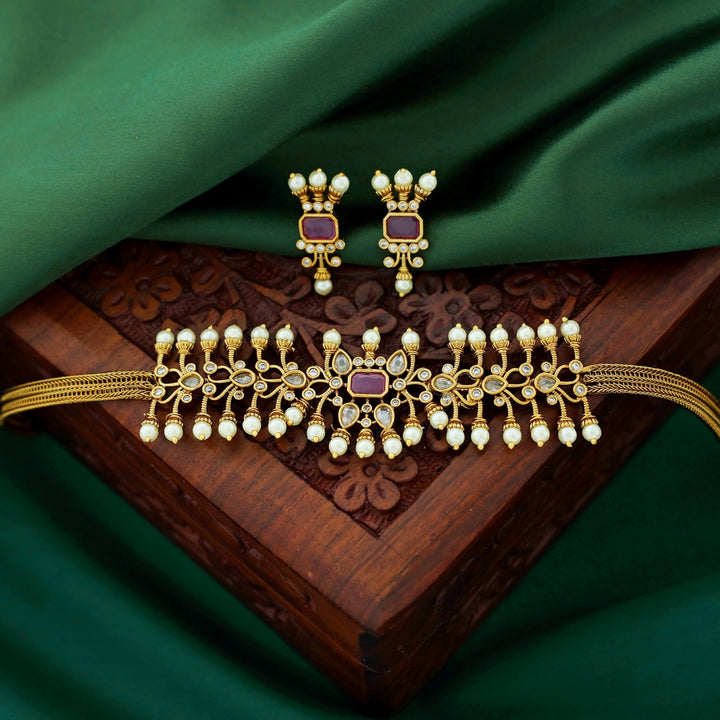 Prarthana Pearl Choker with Earring