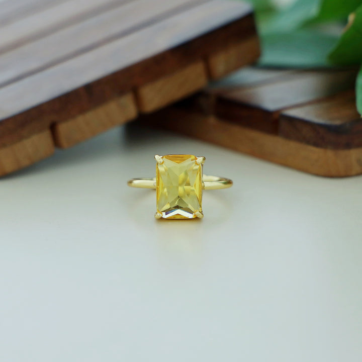 Rinza 4 Claw Glossy Rectangle Ring