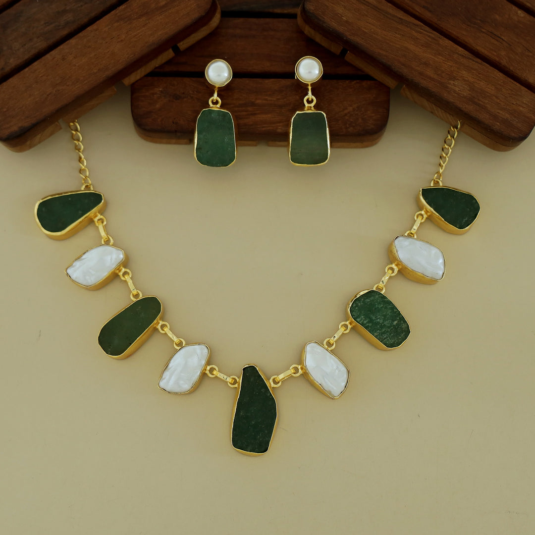 Celeste Raw stone Baroque Short Neckpiece with Earring