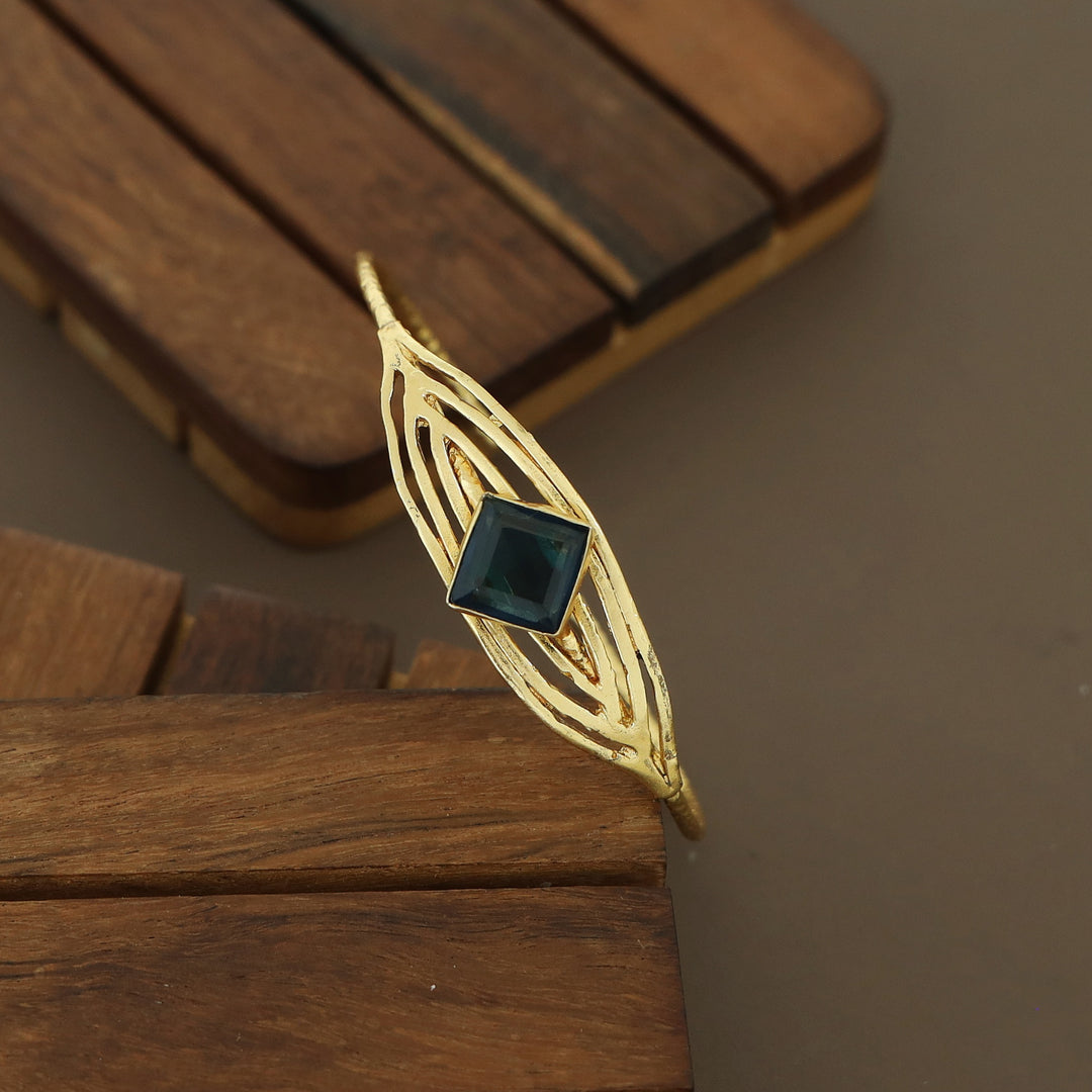 Golden Textured Diamond Glossy Stone Bangle