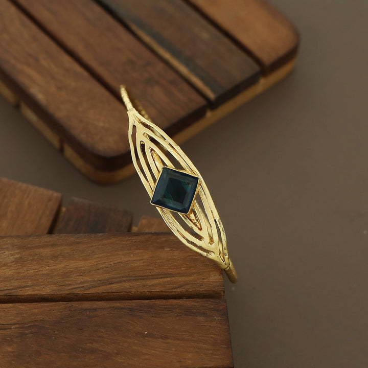 Golden Textured Diamond Glossy Stone Bangle