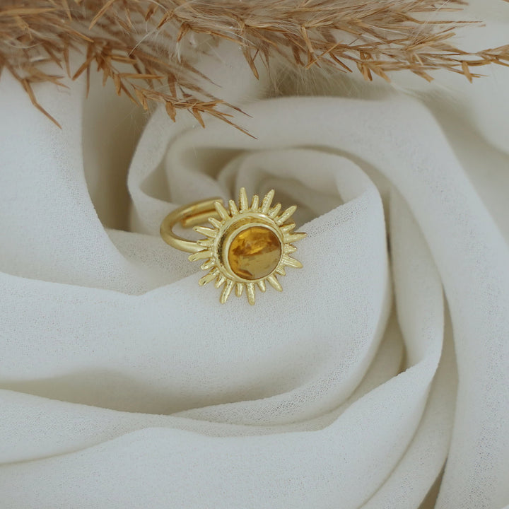 Jyoti Golden Sun Circle Stone Ring