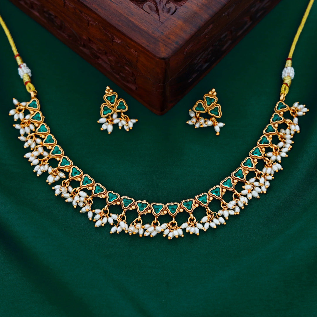 Triveni Pearl Neckpiece with Earring
