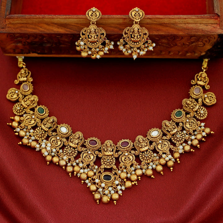 Arpita Lekshmi Bridal Short Neckpiece With Earring