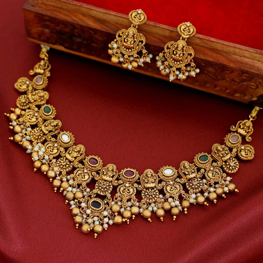 Arpita Lekshmi Bridal Short Neckpiece With Earring