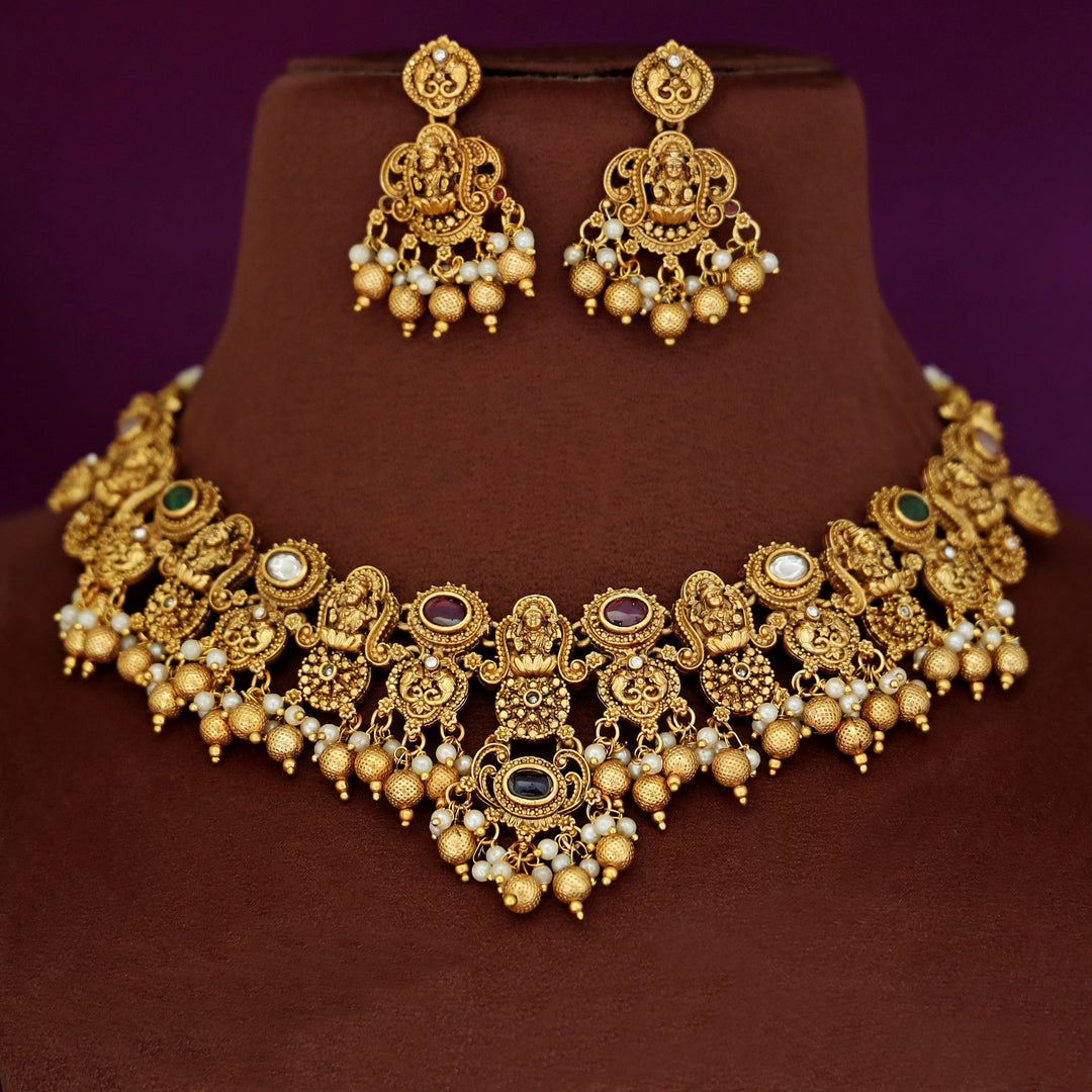 Arpita Lekshmi Bridal Short Neckpiece With Earring