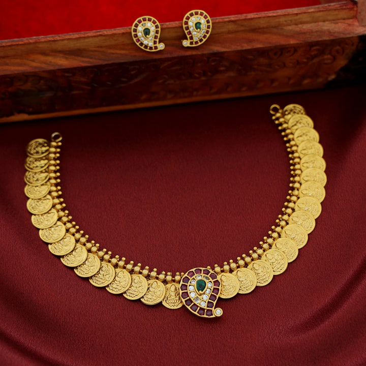 Vidhatri Devi Kashi Neckpiece With Stud