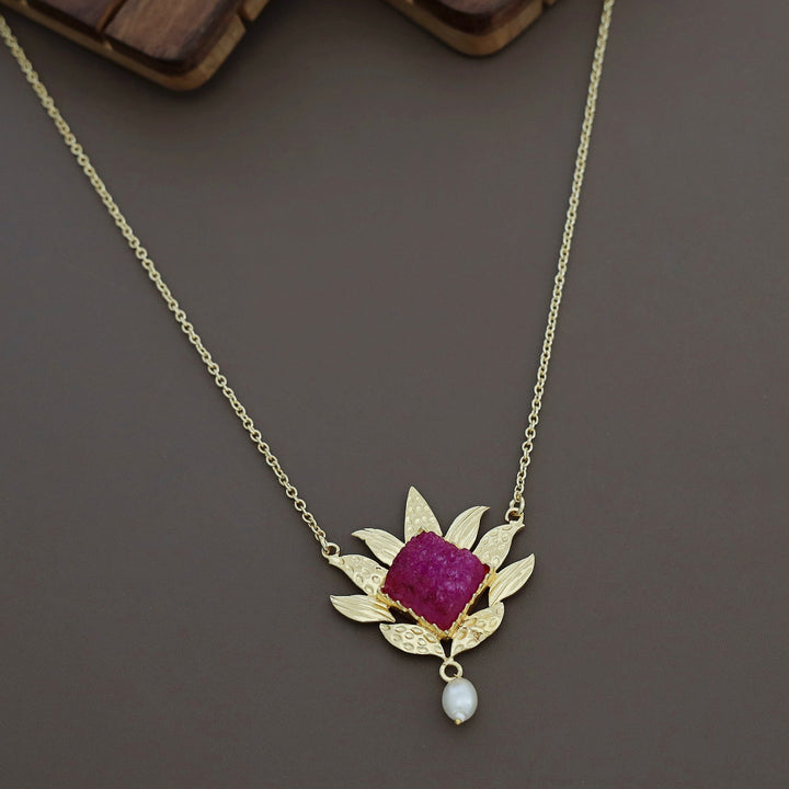 Mina Golden Leafy Pearl Druzy Neckpiece