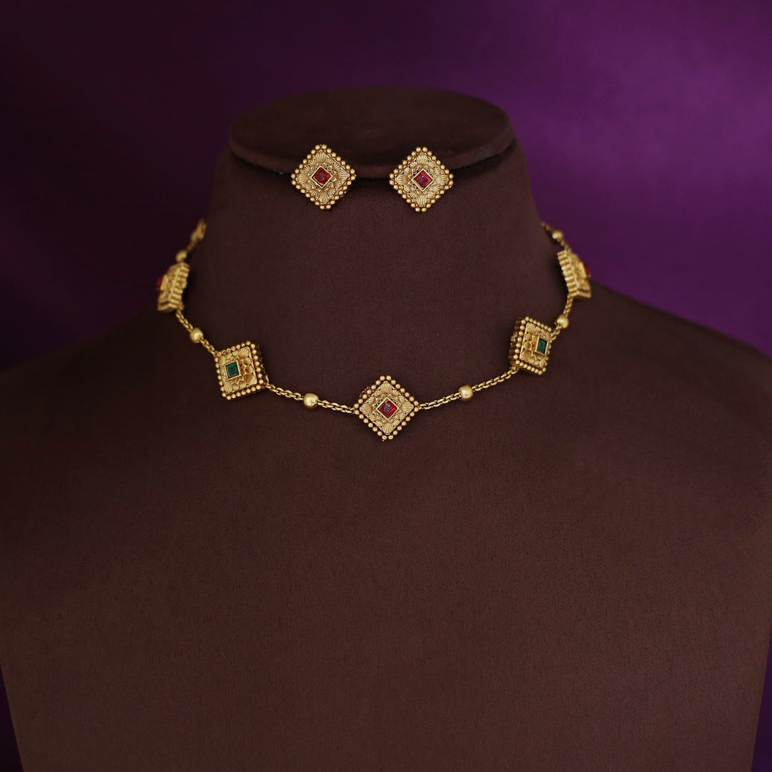 Shrisa Diamond Golden Ball Choker With Stud