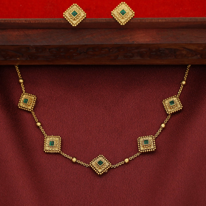 Shrisa Diamond Golden Ball Choker With Stud