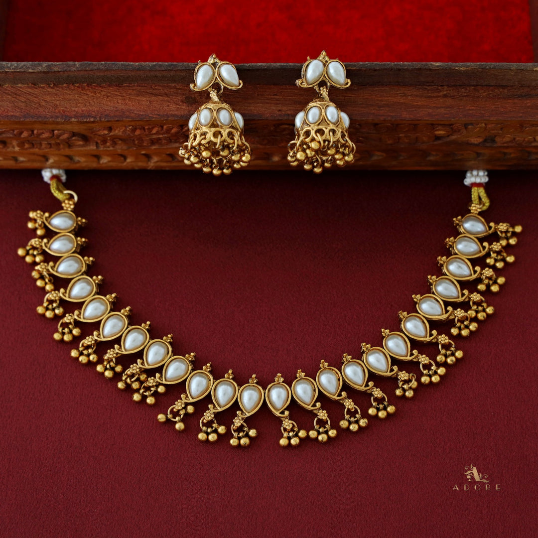 Yashwasi Gold Ball Neckpiece With Jhumka