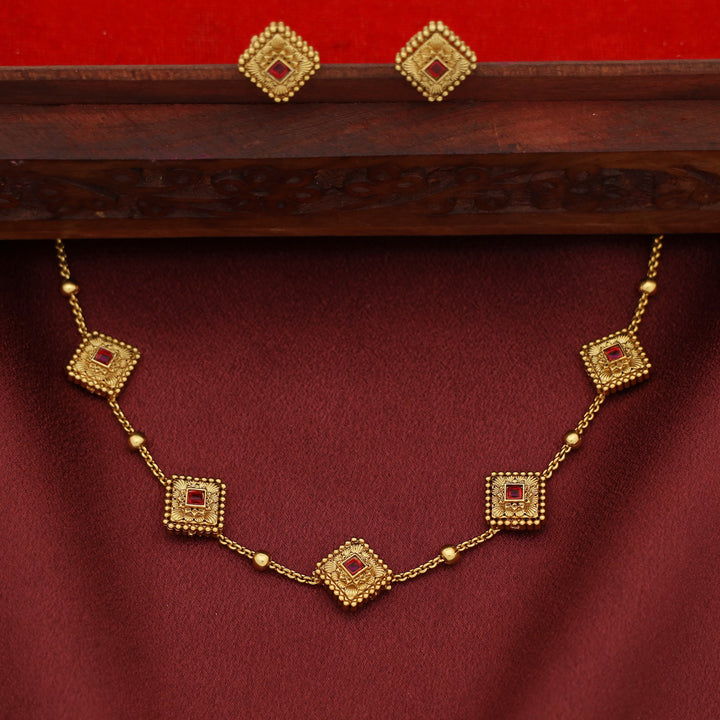 Shrisa Diamond Golden Ball Choker With Stud