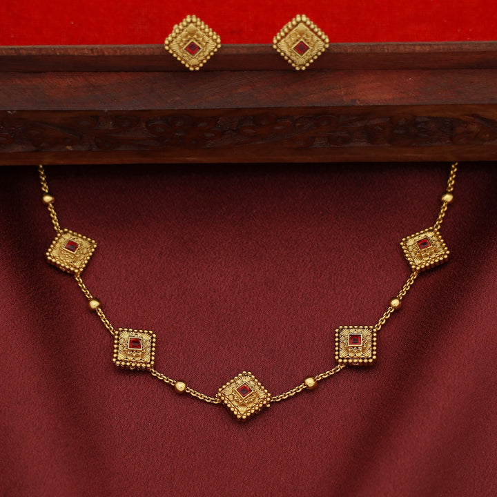 Shrisa Diamond Golden Ball Choker With Stud