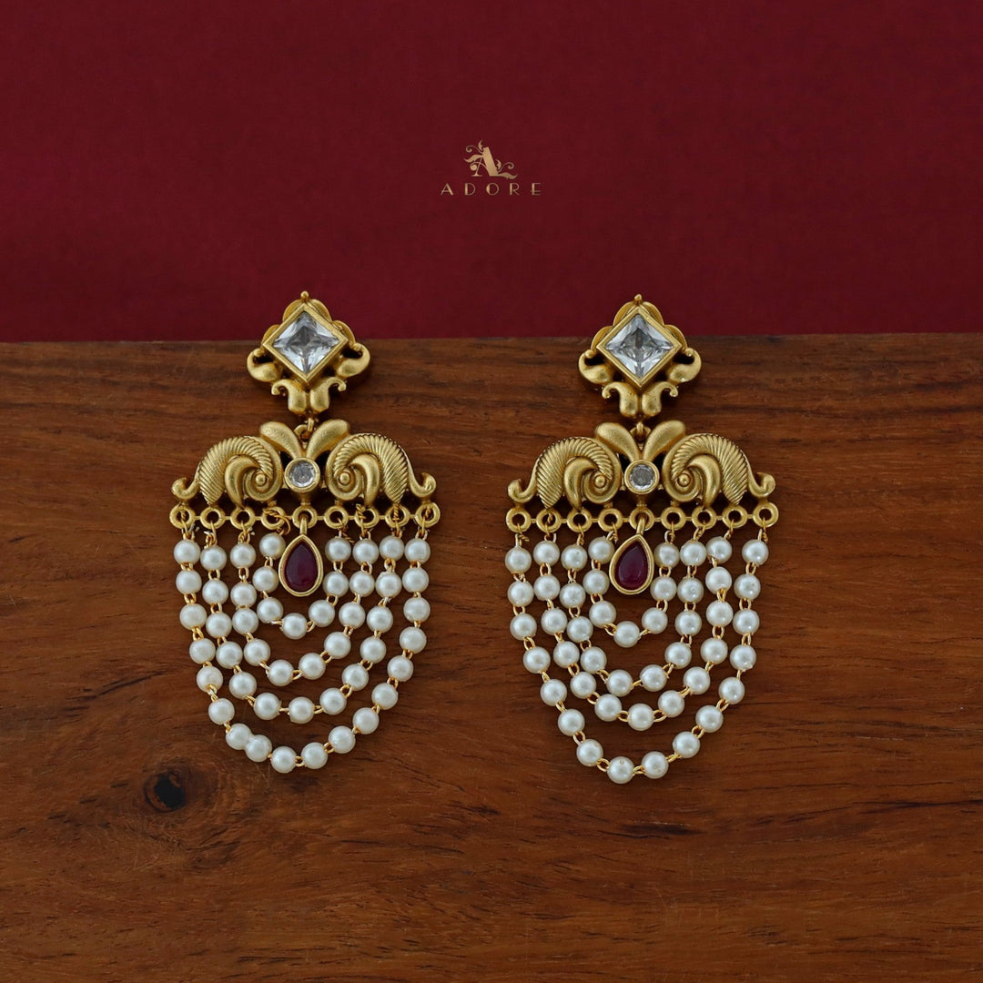 Dew drop pearl earrings Dew drop pearl earrings