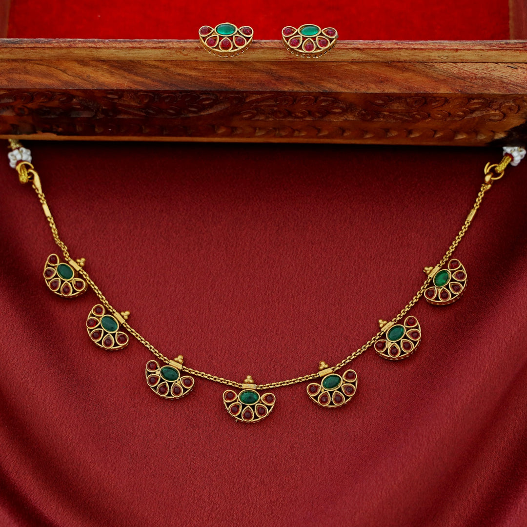 Anuradha Half Flower Short Neckpiece With Earring