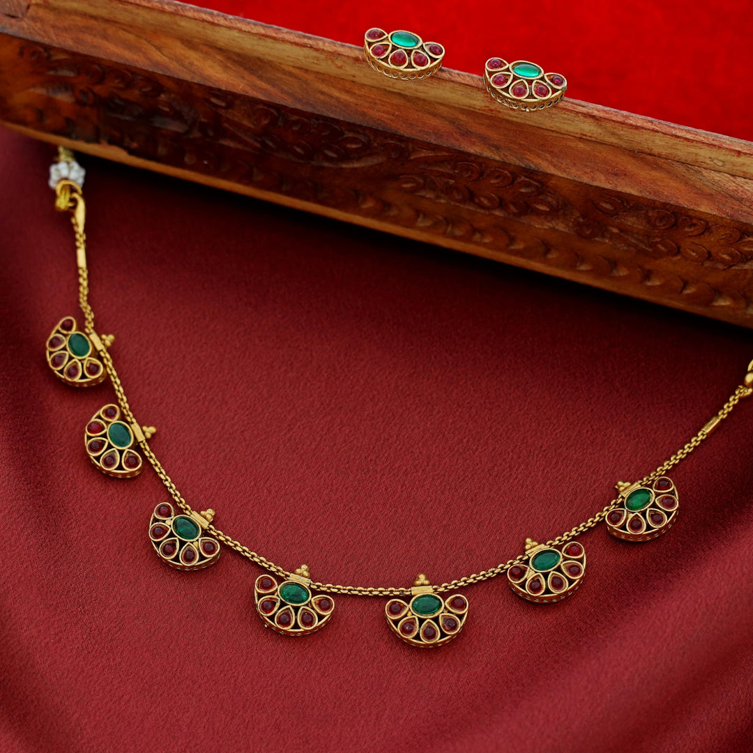 Anuradha Half Flower Short Neckpiece With Earring