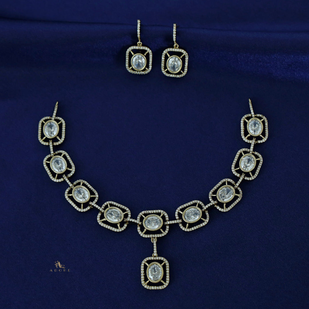 Curved Rectangle Oval Glossy Short Neckpiece with Earring