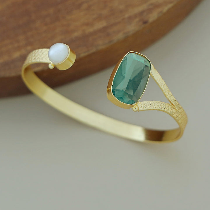 Textured Curvy Rectangle Pearl Bangle