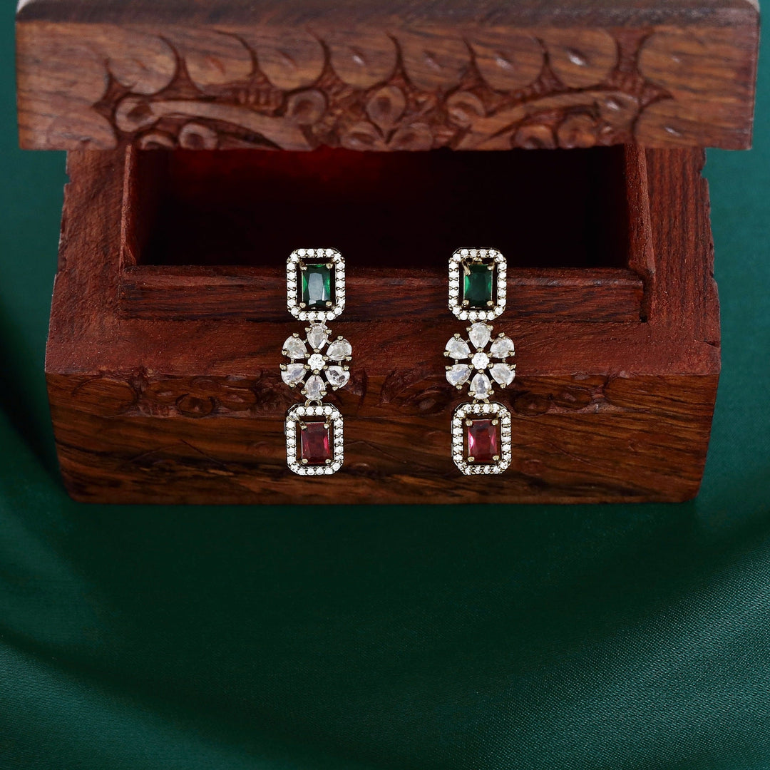 Saira AD Stone Flowery Rectangle Neckpiece With Earring