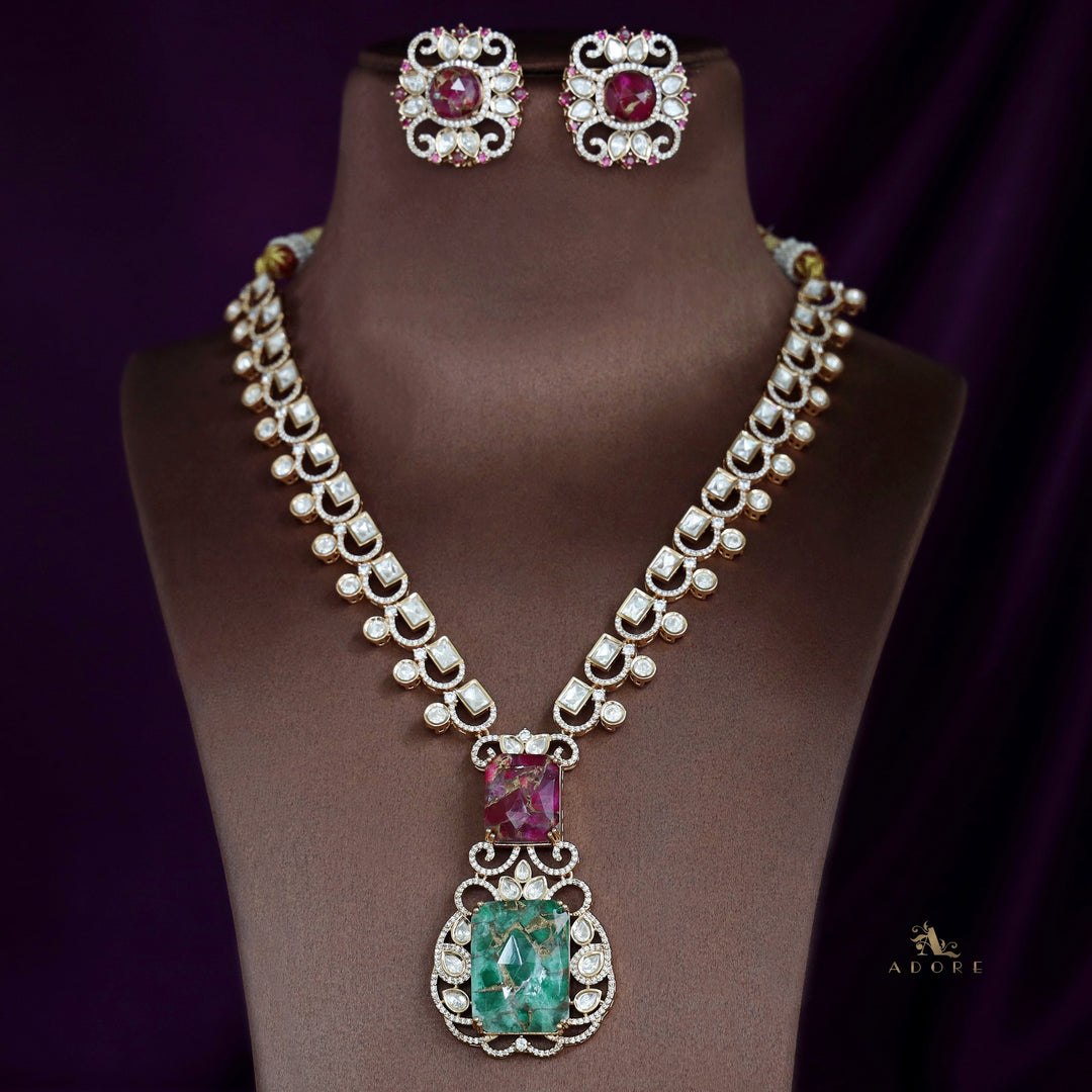 Tarinika Kundan Stone Neckpiece With Earring