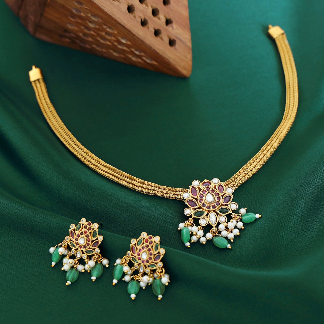 Tara Kemp Stone Pearl Short Neckpiece With Earring