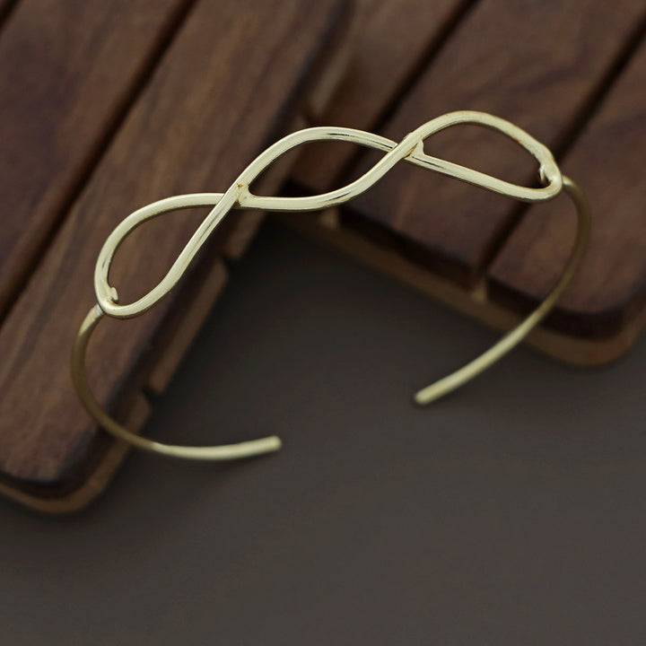 Golden Wavy Bangle