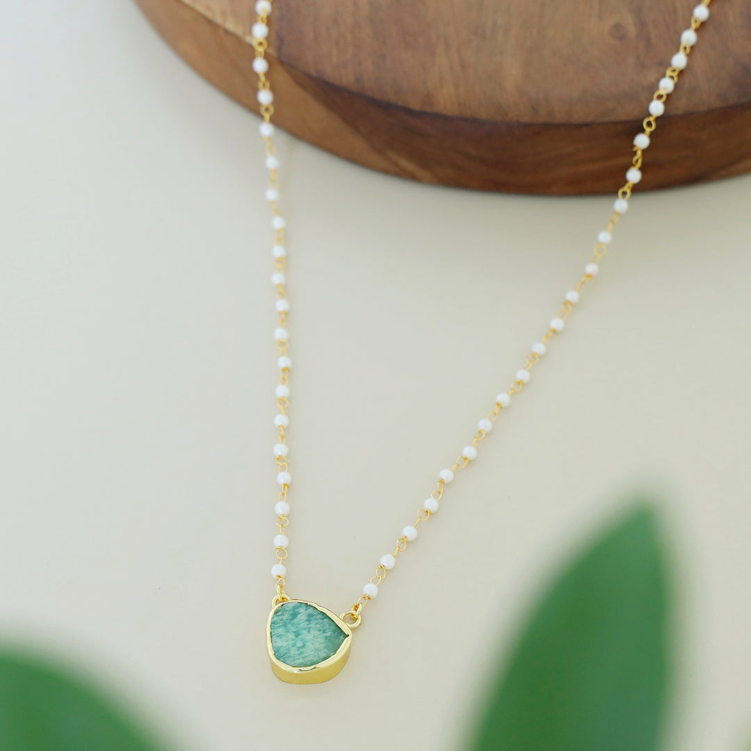 Nasmiya Raw Stone Neckpiece