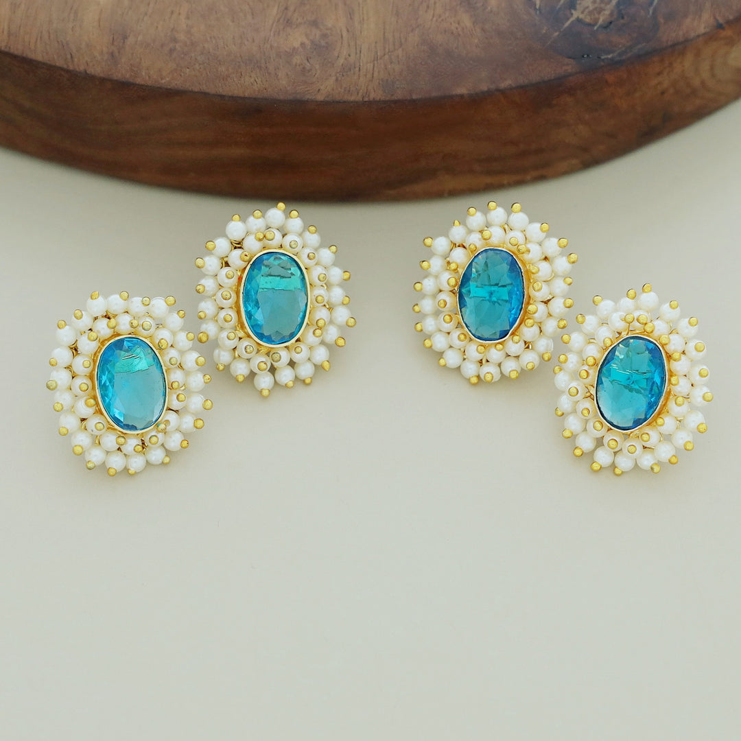 Ahelia Glossy Oval Cluster Pearl Earring