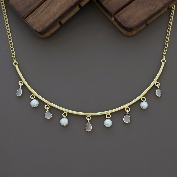 Drop Of Spring Pearl Neckpiece / Neck Cuff