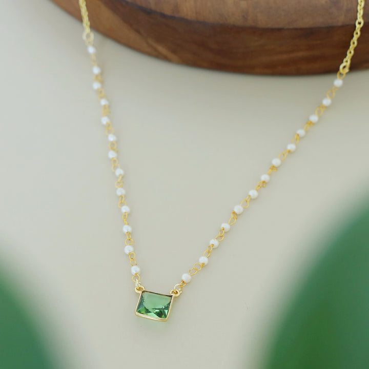 Nasmiya Square Neckpiece