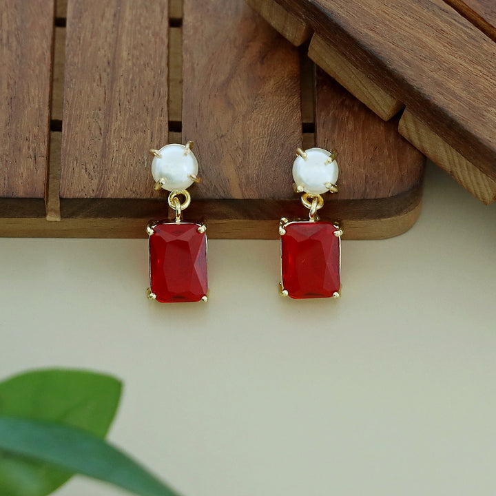 Naksha 2 Layer Multicolour Glossy Pearl Short Neckpiece  With Earring