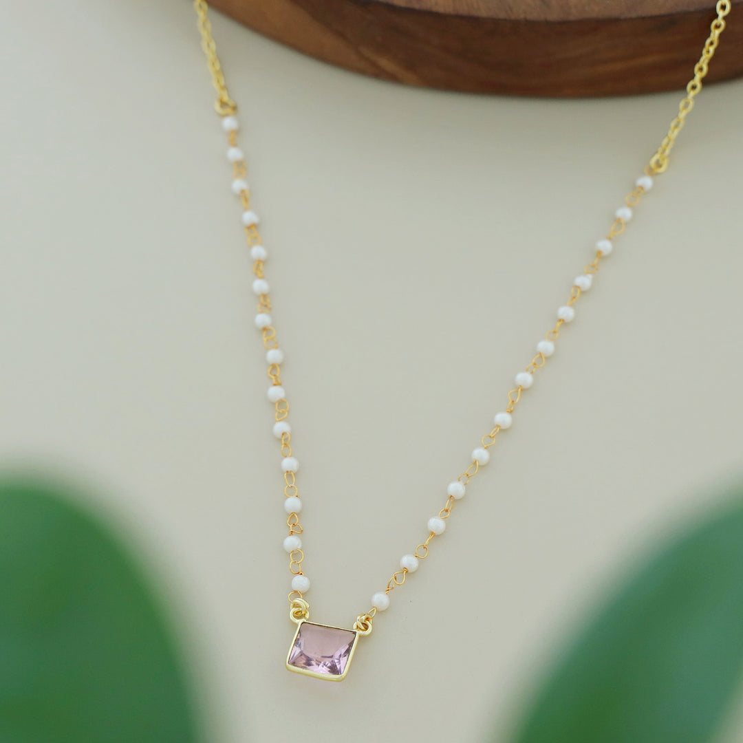 Nasmiya Square Neckpiece