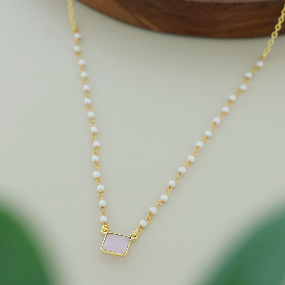 Nasmiya Square Neckpiece