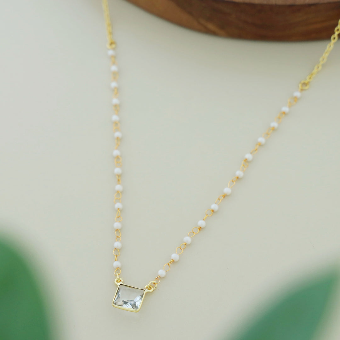 Nasmiya Square Neckpiece
