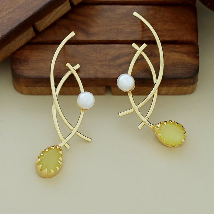 Alayna Golden Triple Curvy Glossy Pearl Drop Earring