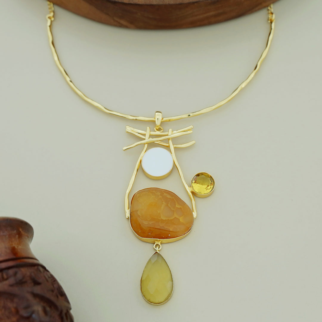 Binita Hammered Sticks MOP Agate Glossy Neck Cuff