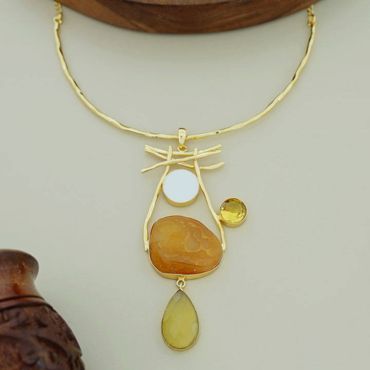 Binita Hammered Sticks MOP Agate Glossy Neck Cuff