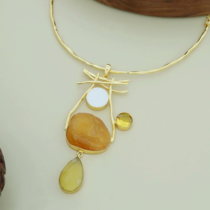 Binita Hammered Sticks MOP Agate Glossy Neck Cuff