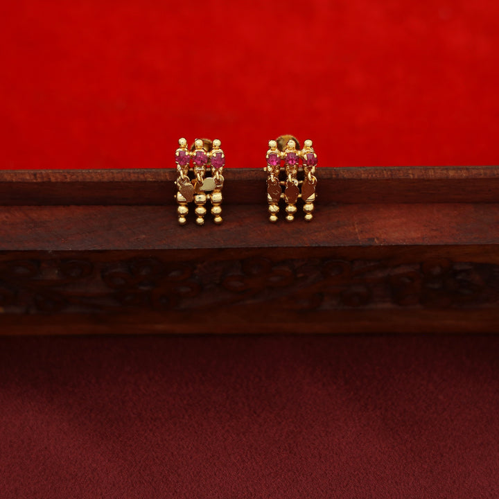 Nidhisha Golden Elakkathali Choker With Earring