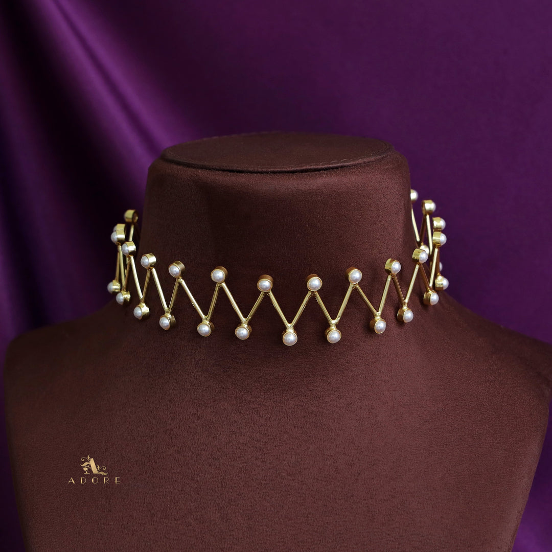 Golden Zig Zag Pearl Neck Cuff