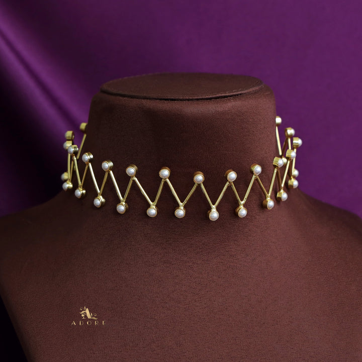 Golden Zig Zag Pearl Neck Cuff