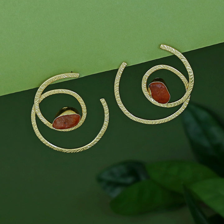 Nyra Golden Textured Spiral Raw Stone Earring
