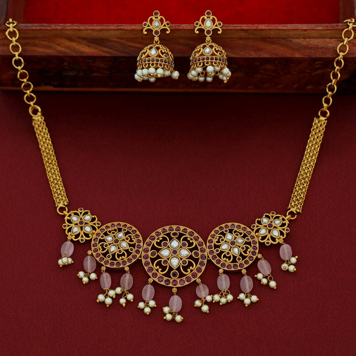 Vidisha Short Neckpiece With Earring