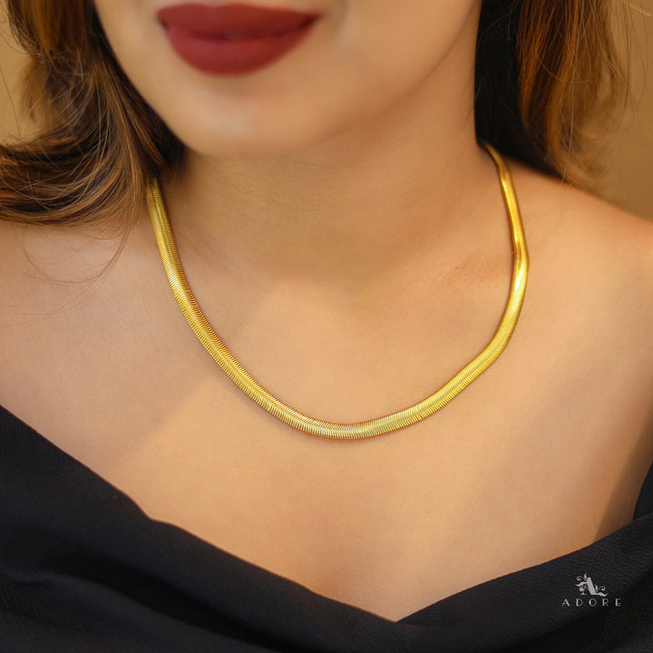 Safira Golden Snake Chain