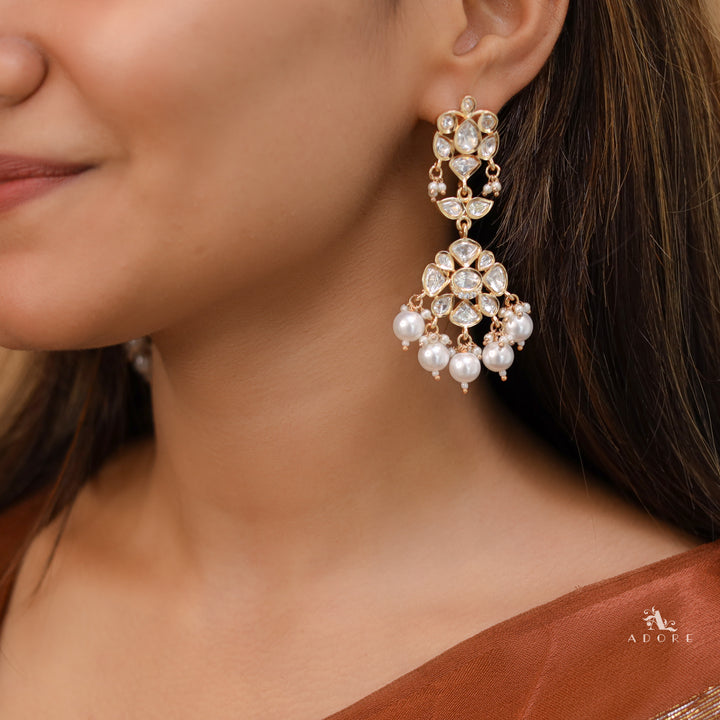 Aaradhana Premium Drop Oval Pearl Kundan Earring