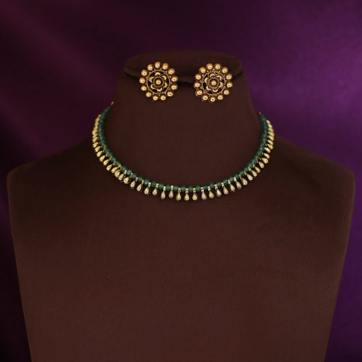 Dhara Beaded Bud Short Neckpiece with Stud