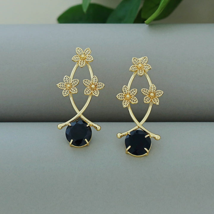 Anara Tri Flower Glossy Claw Earring
