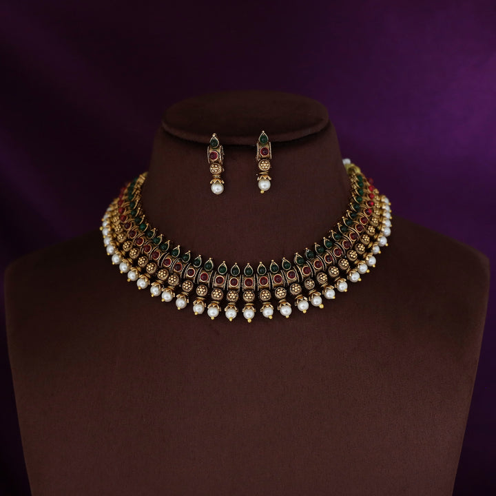 Bhuvani Floral Pearl Short Neckpiece with Earring