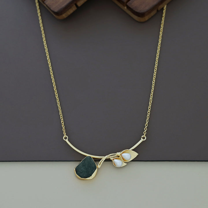 Golden Two Fold Leafy Pearl Raw Stone Neckpiece