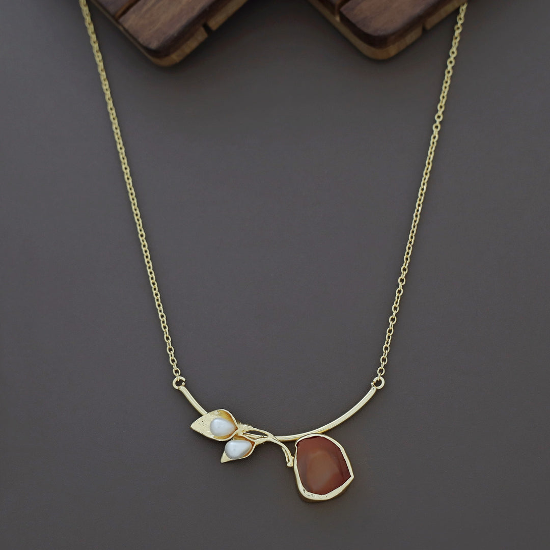 Golden Two Fold Leafy Pearl Raw Stone Neckpiece
